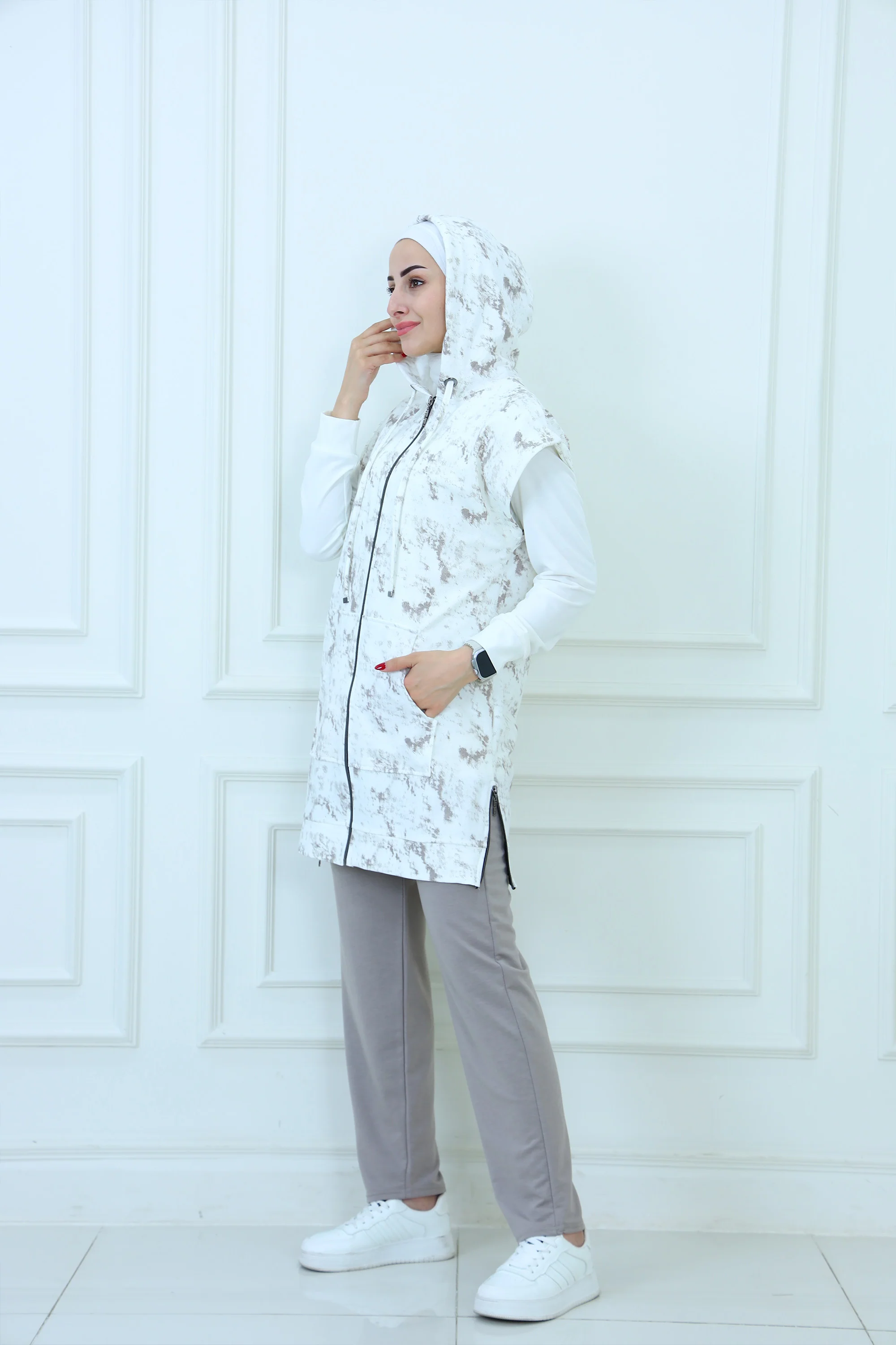 Women��s 3-Piece Camouflage Pattern Tracksuit