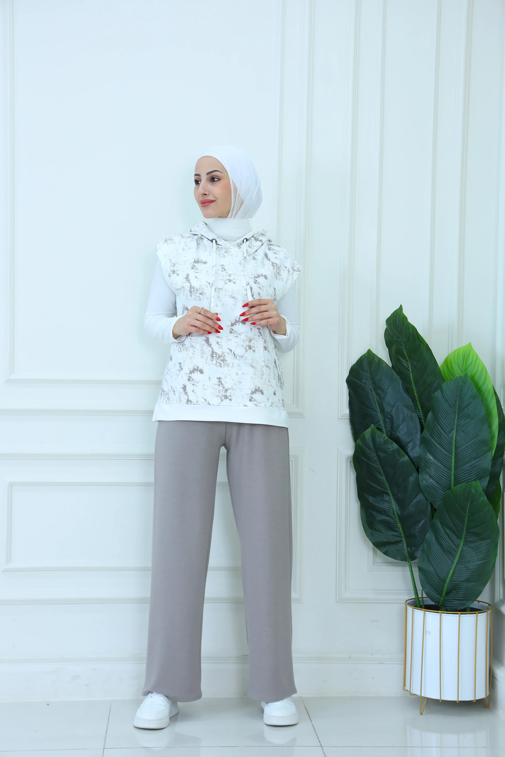 Women��s 3-Piece Camouflage Pattern Tracksuit