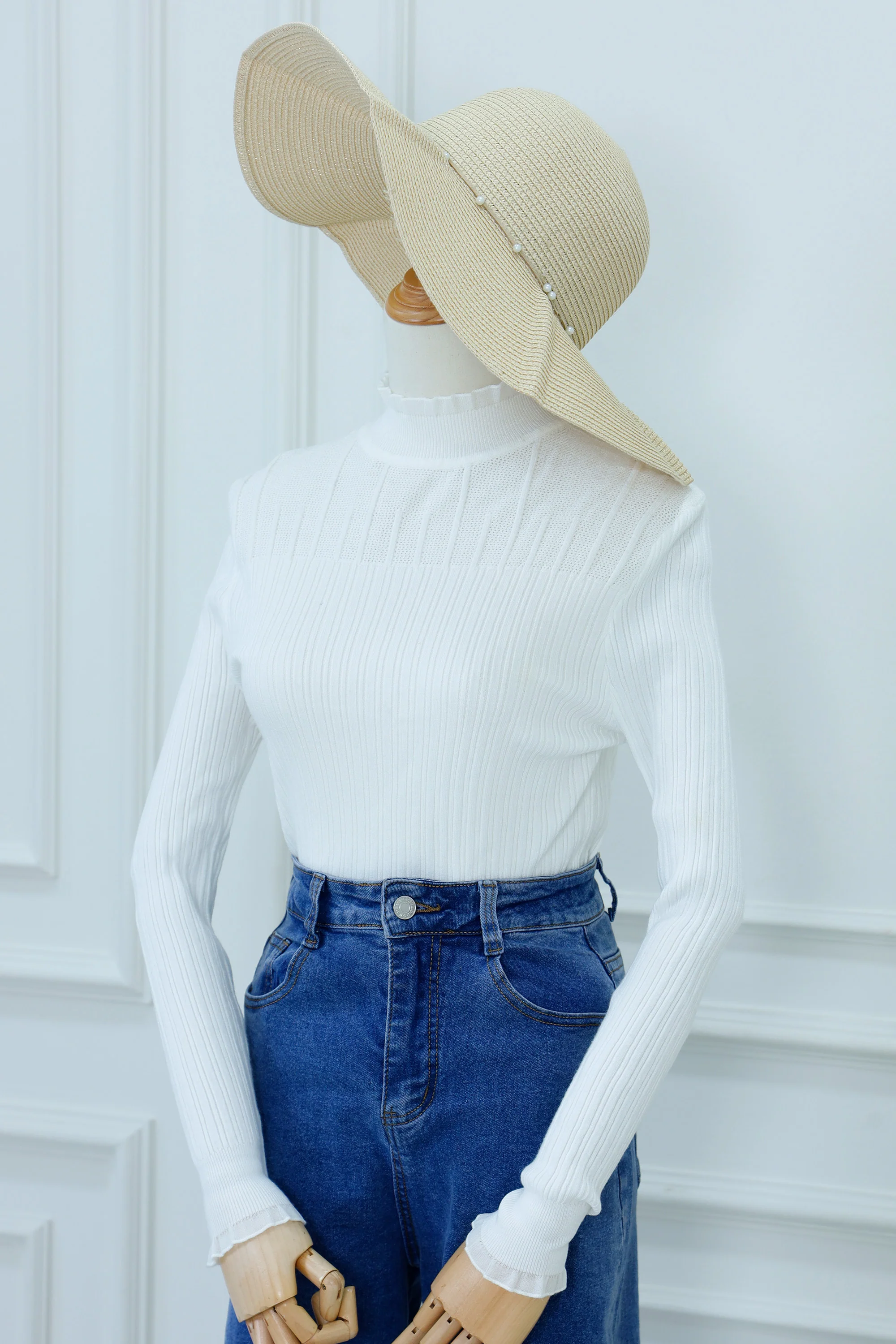 Elegant Ribbed Knit Turtleneck Top