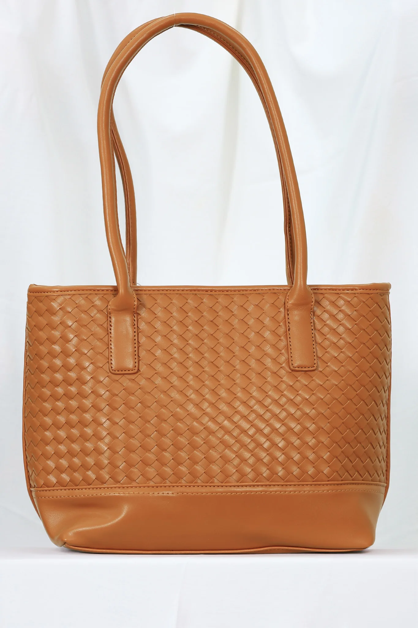 Ribbed Leather Hand Bag