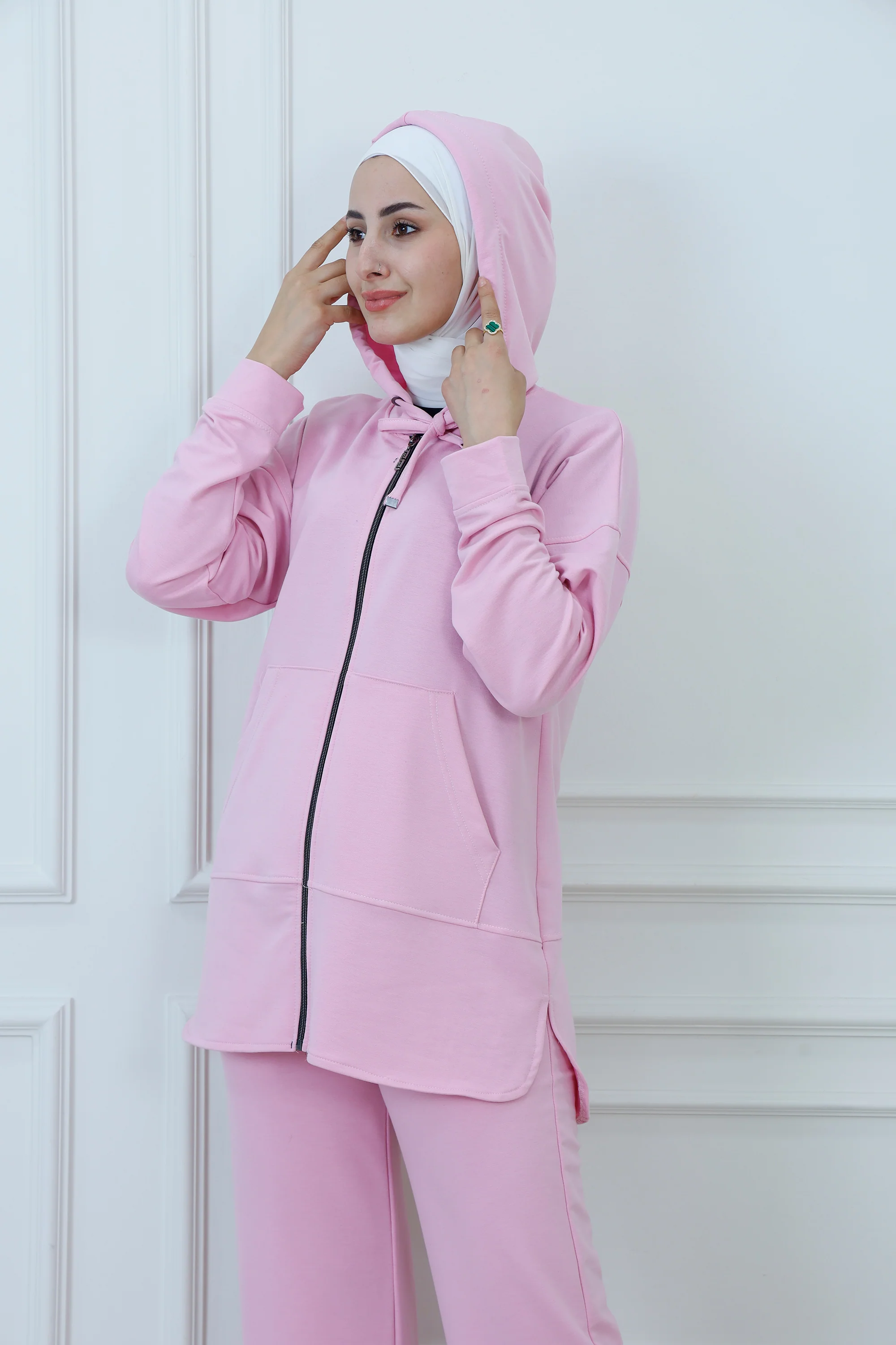 Chic Hooded-Zip-up Ensemble