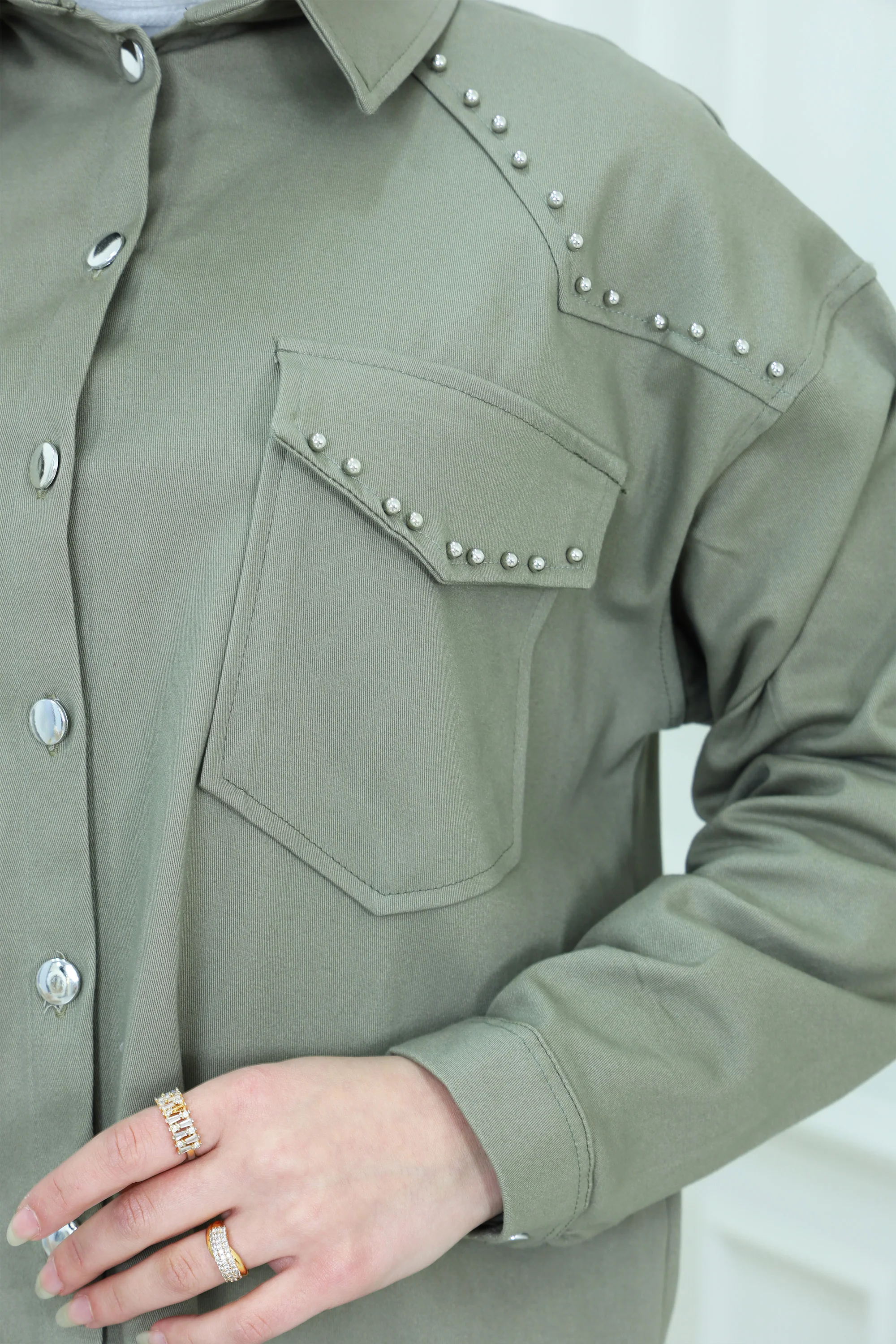 Linen Shirt with Pearls