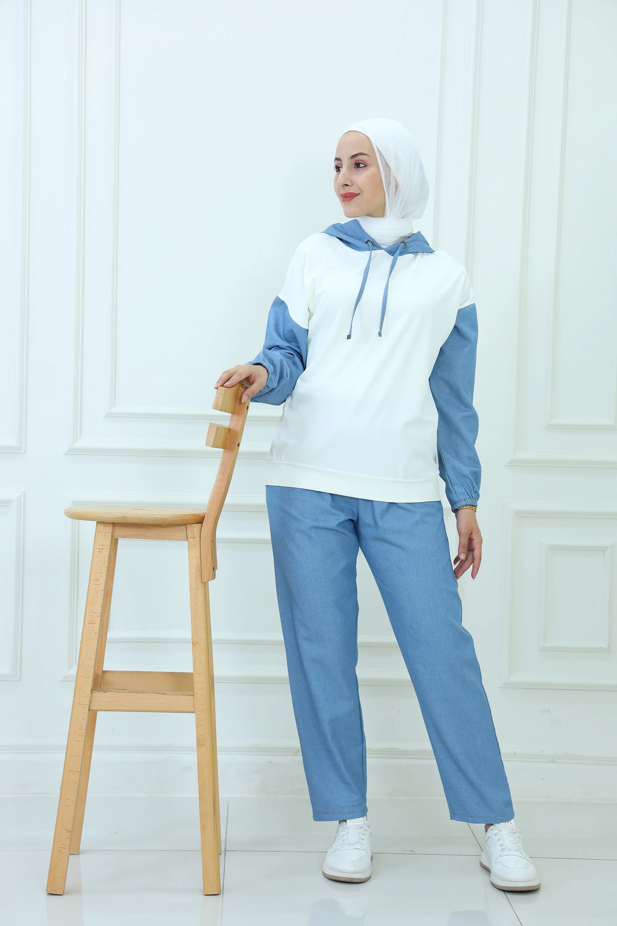 Jeans-Details Hooded Tracksuit Set