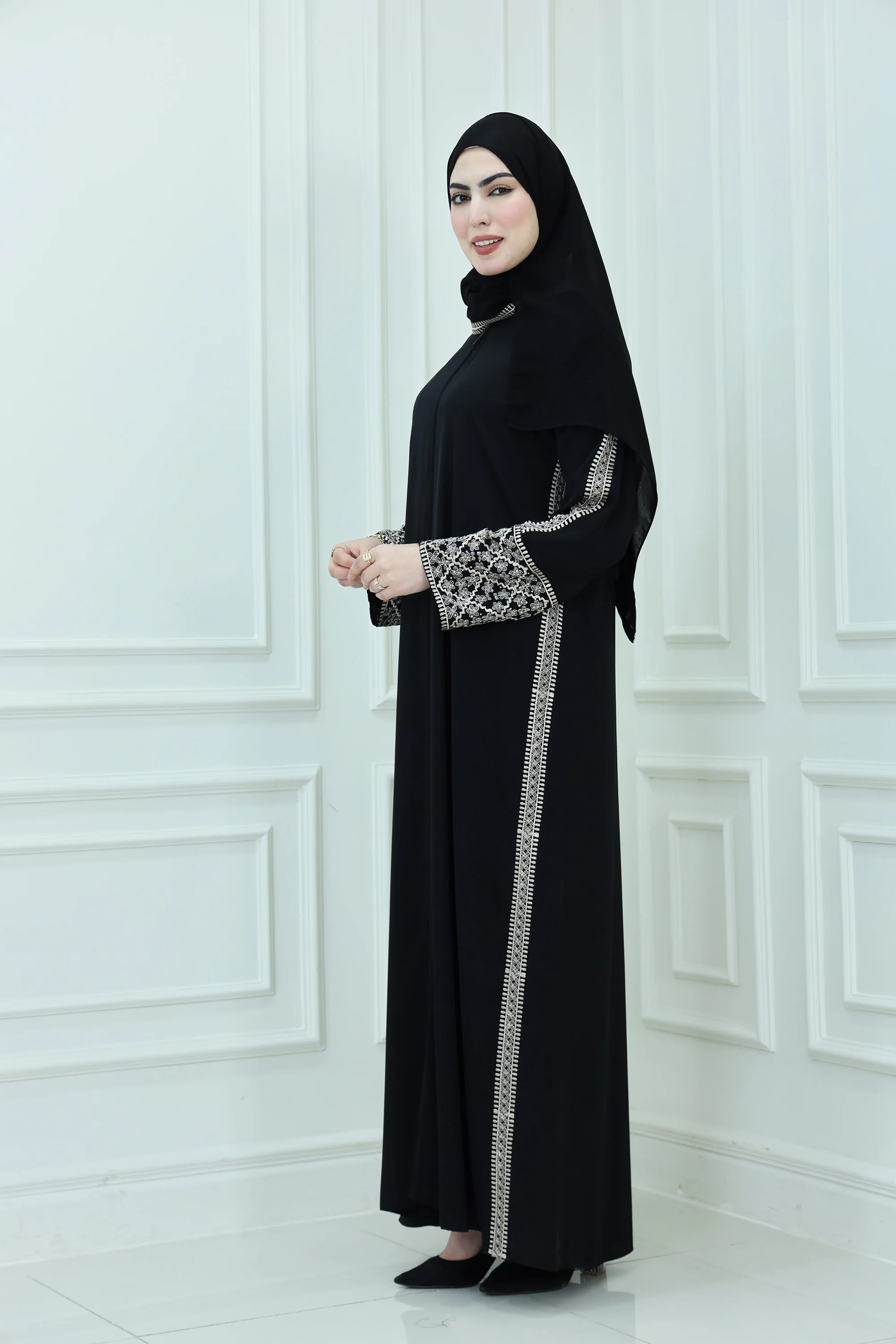 Embroidered Abaya with Hijab (D9)