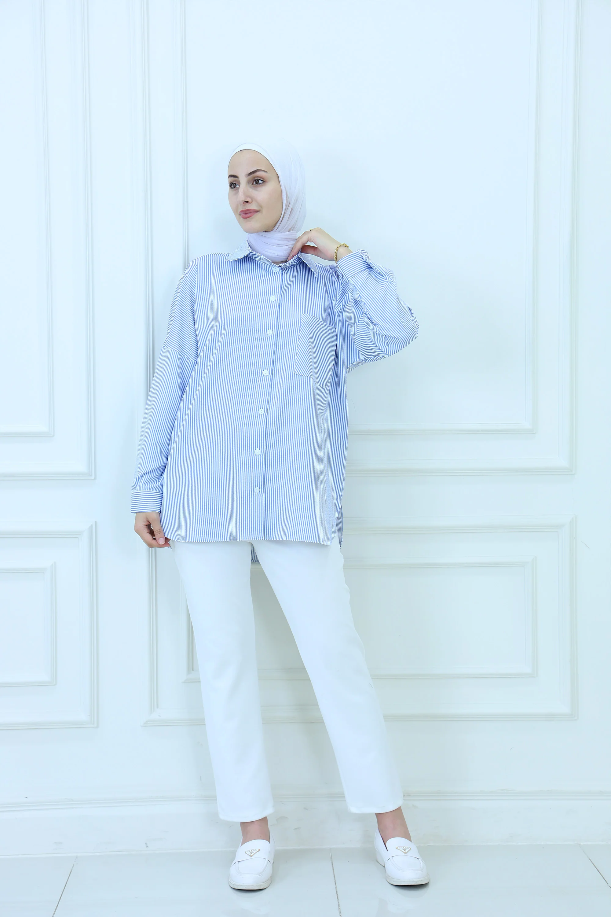 Boyfriend-Fit Stripped Shirt