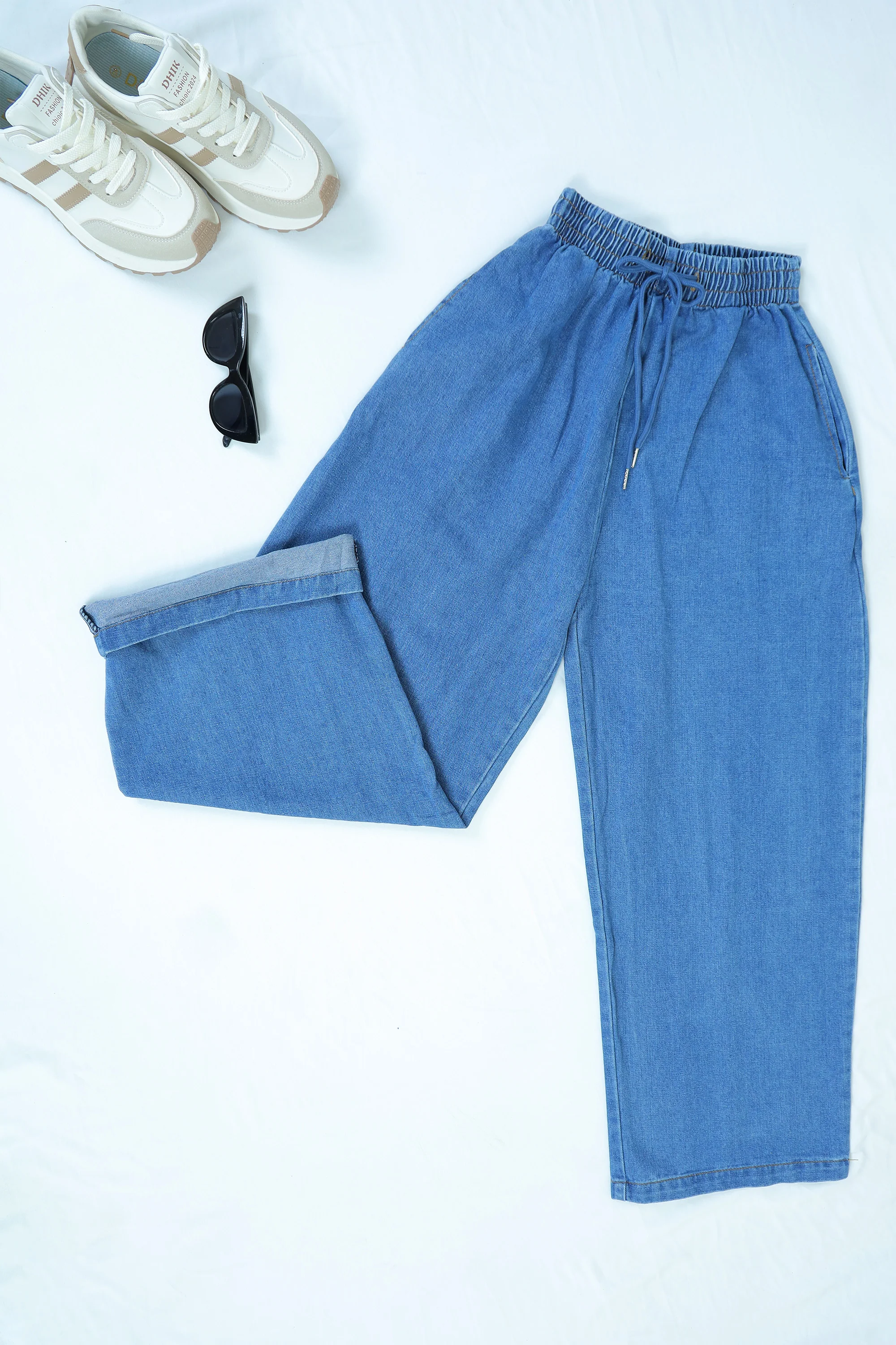 Wide-Fit Jeans Pants