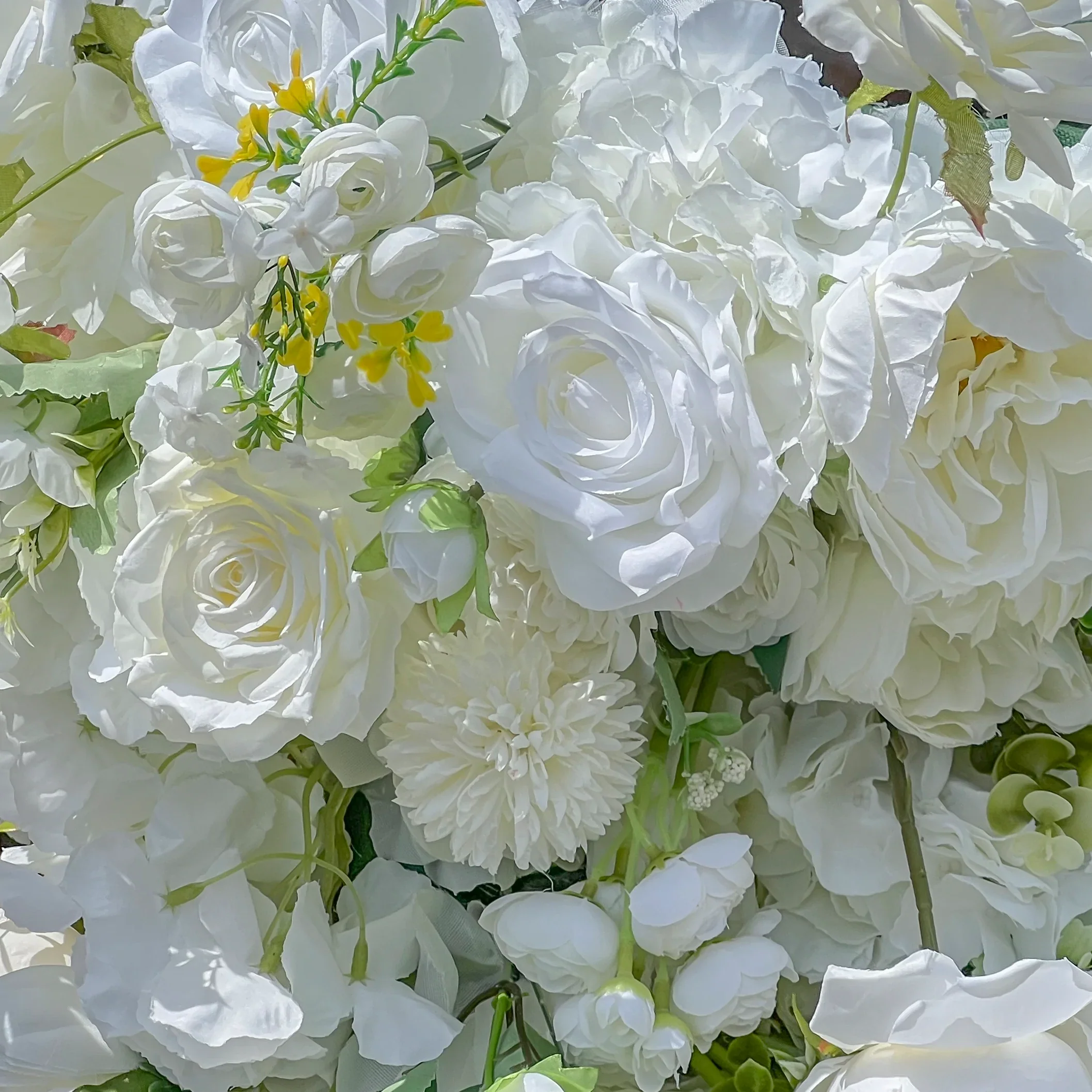 Deluxe 5D “Juliet” flower wall cloth back