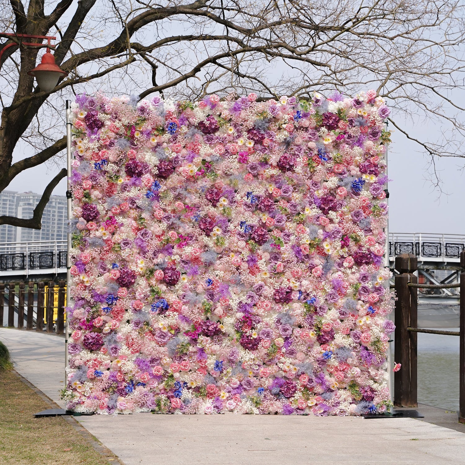 Deluxe 5D “Quinn” flower wall cloth back