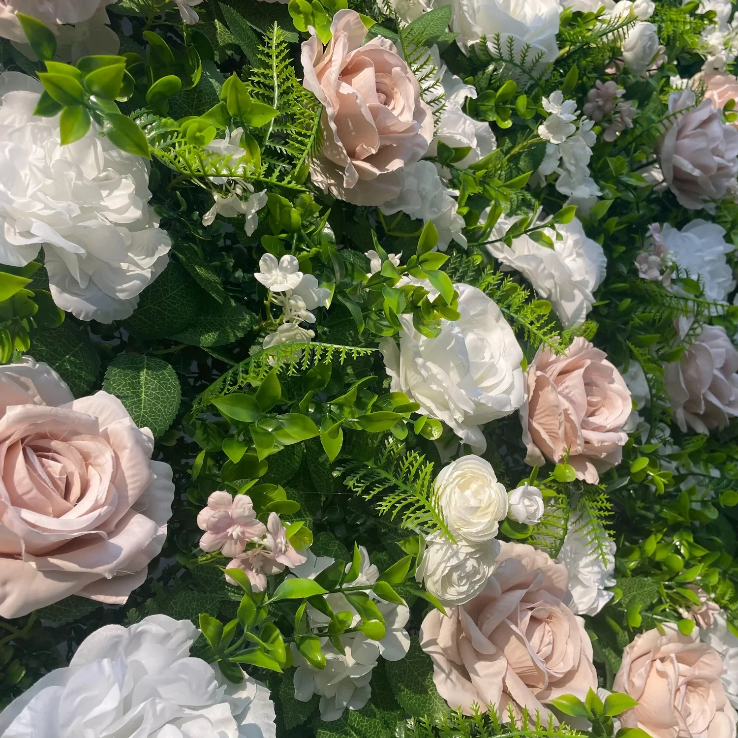 Deluxe 5D “Celia” flower wall cloth back