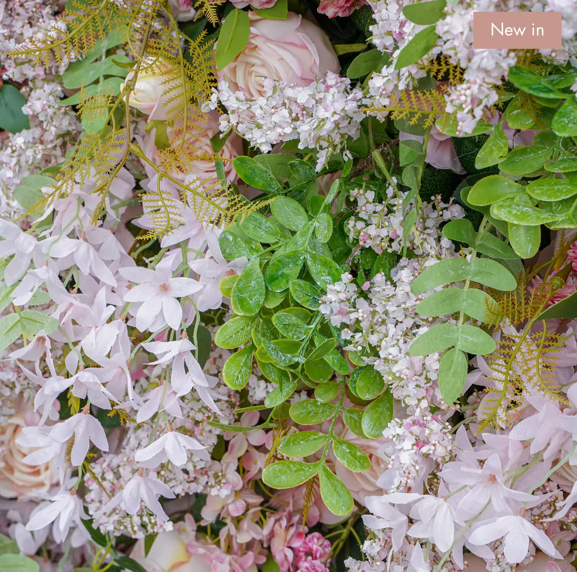 Deluxe 5D “Harper” flower wall cloth back