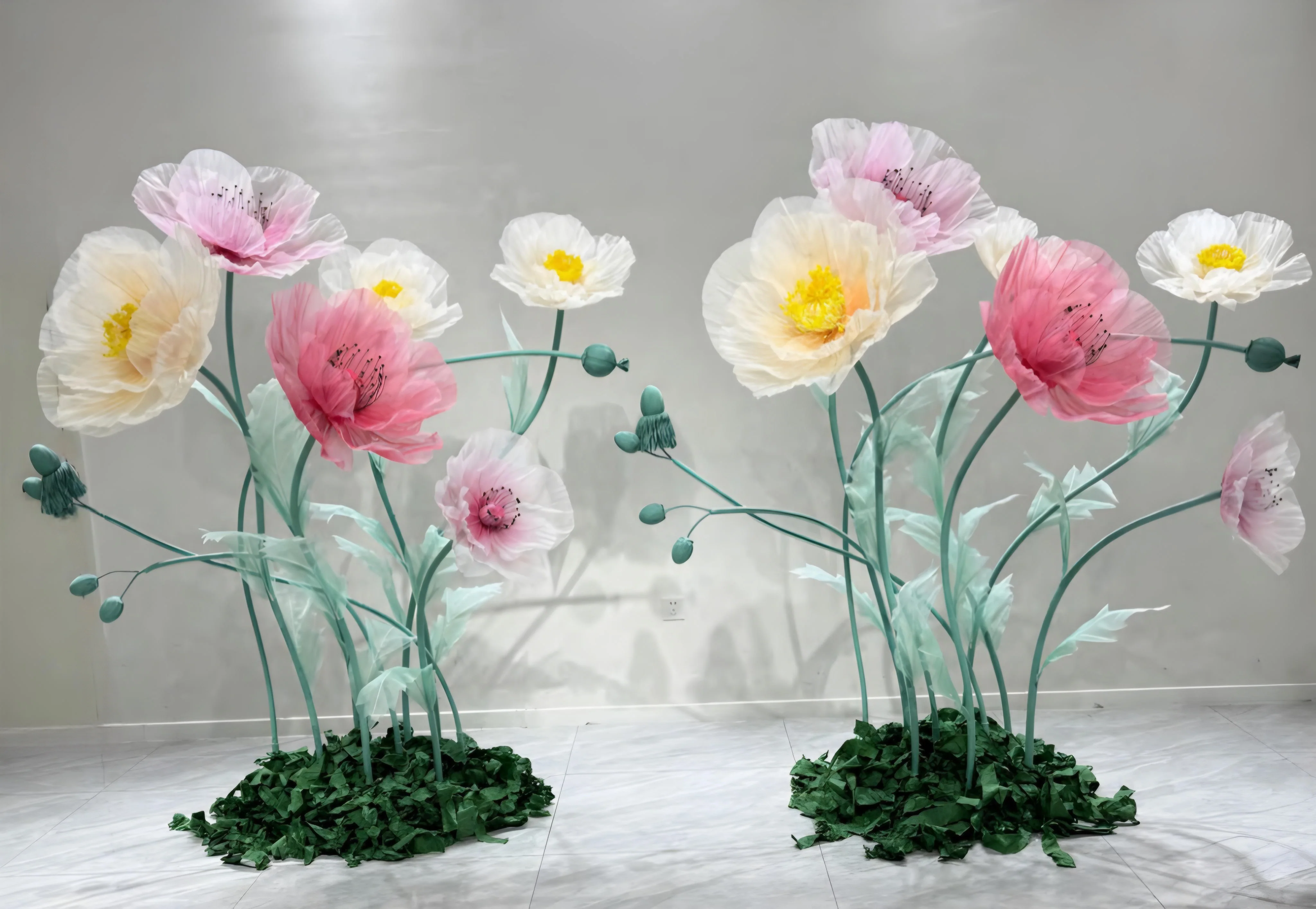 Pair of Giant flower set with paper grass