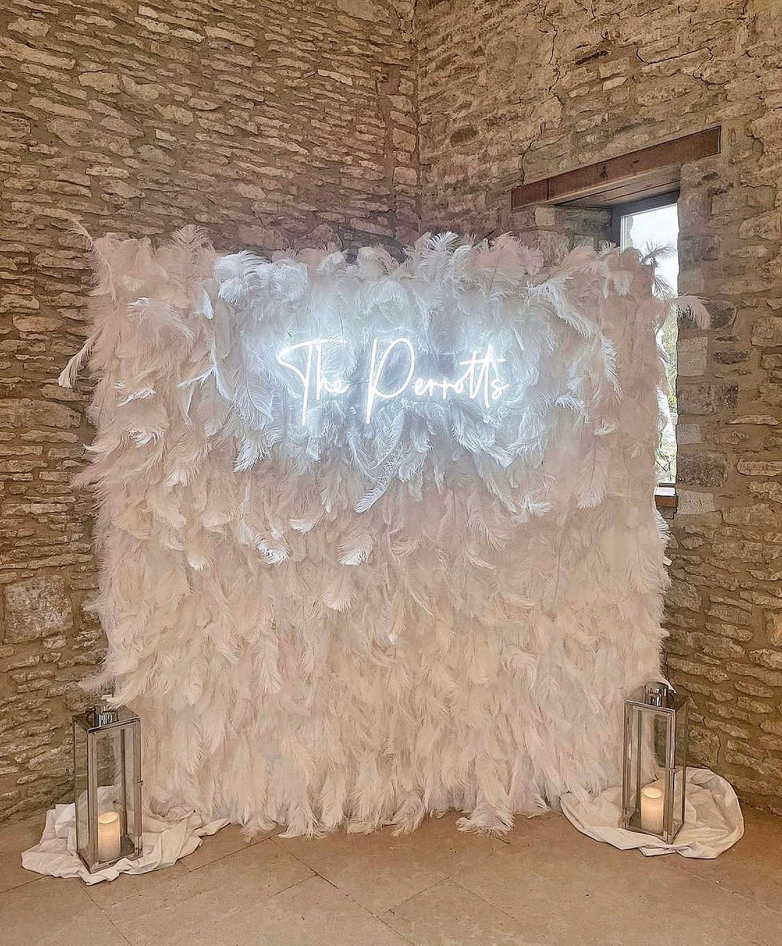 Feather wall cloth back curtain backdrop white