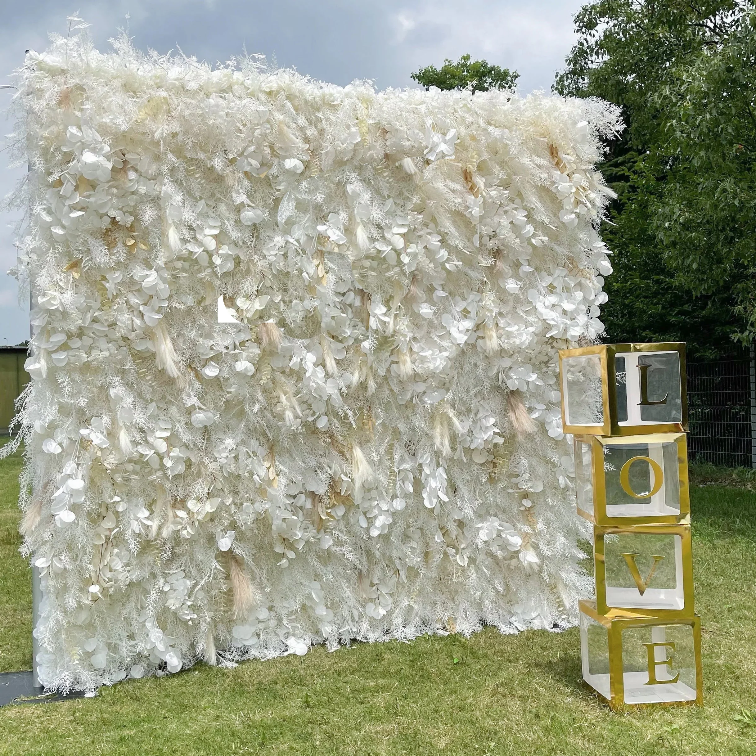 Deluxe 5D “Angelica” faux pampas flower wall cloth back