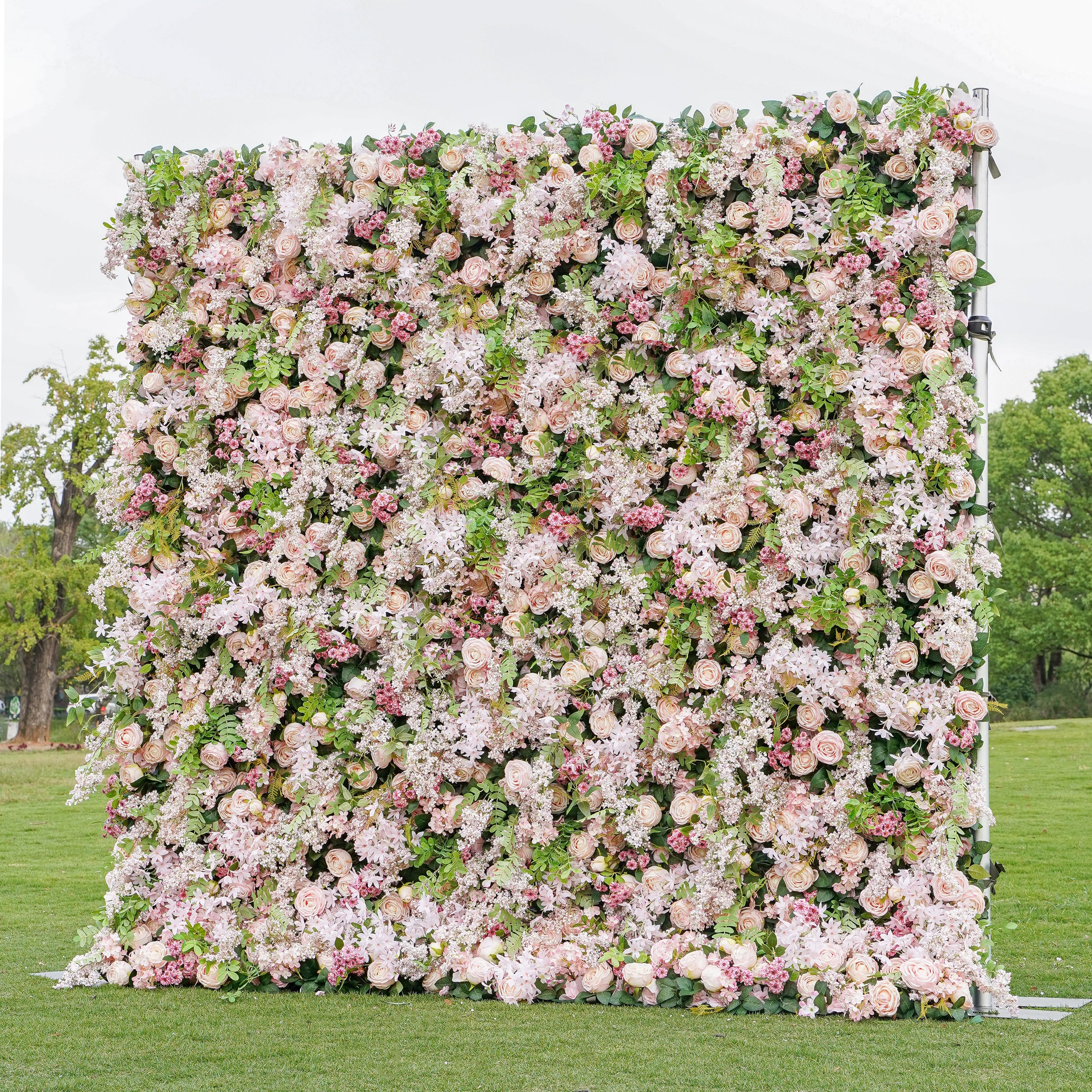Deluxe 5D “Harper” flower wall cloth back