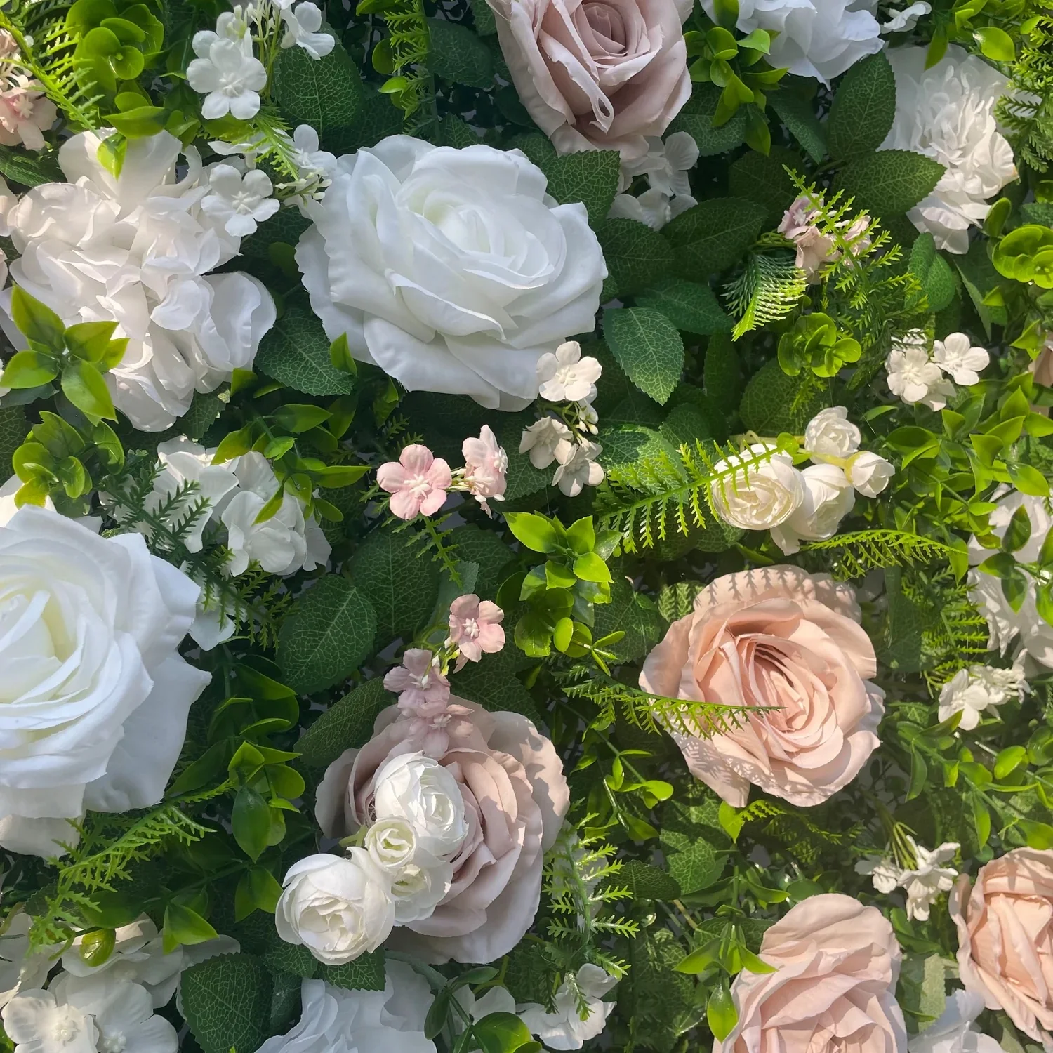 Deluxe 5D “Celia” flower wall cloth back