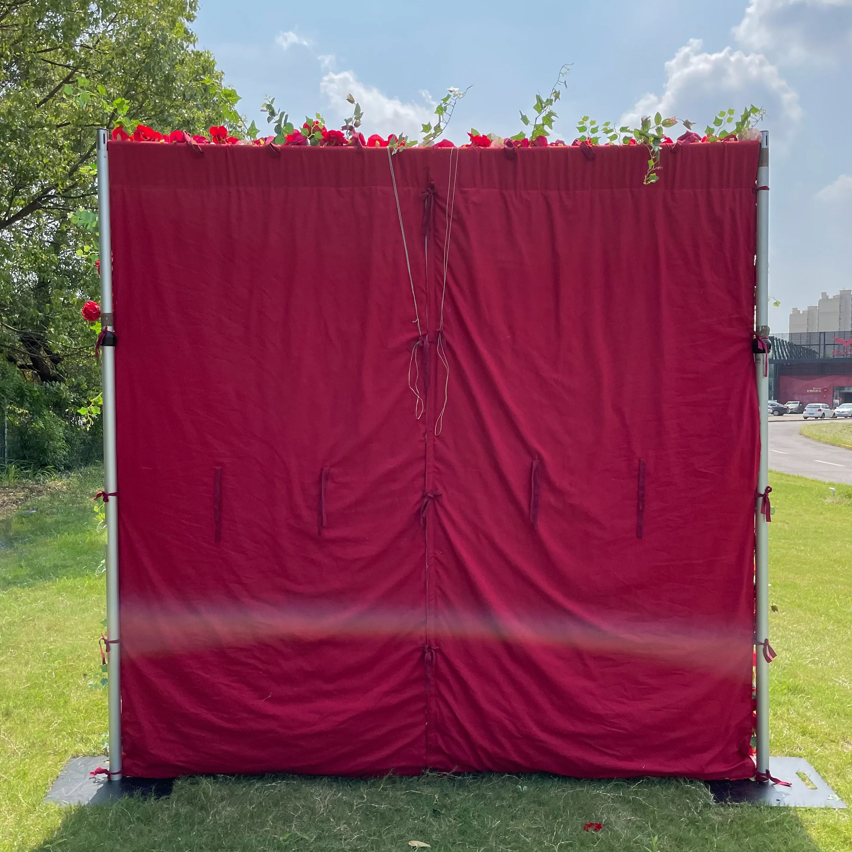 Deluxe 5D “Hazel” flower wall cloth back