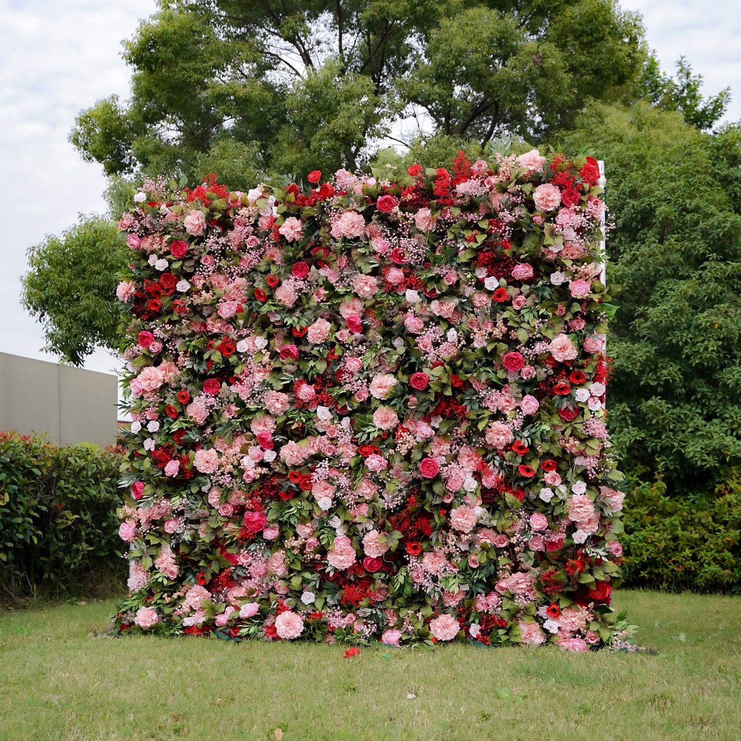 Deluxe 5D “Juni” flower wall cloth back