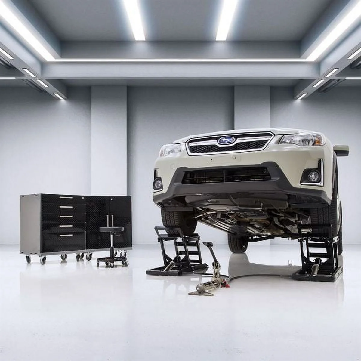 Hydraulický zvedák automobilů Black Widow z roku 2025 s rampou - nosnost 1366 kg na pár