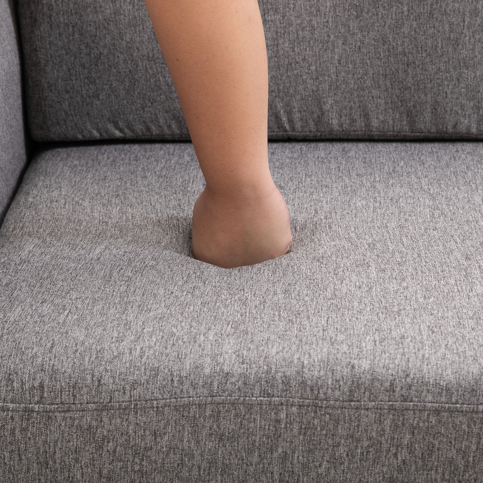 Dvoumístná pohovka 65x141x78 cm v provedení dřevo a šedá lněná látka