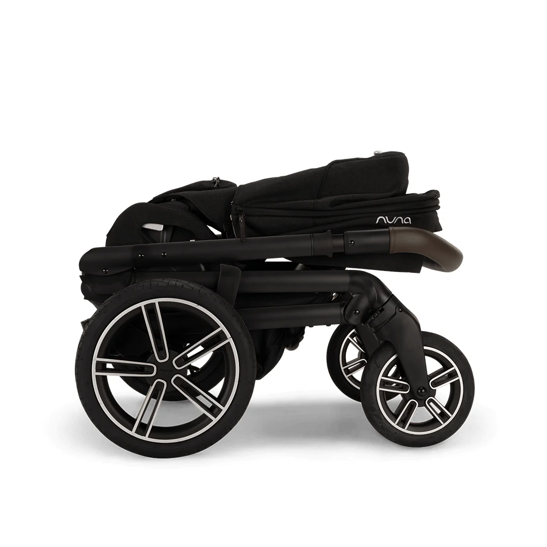 Cestovní systém Nuna Mixx Next + Arra Next Premium 2025 | Součástí je kočárek, autosedačka a hluboká korbička | Otočná základna o 360° a ISOFIX