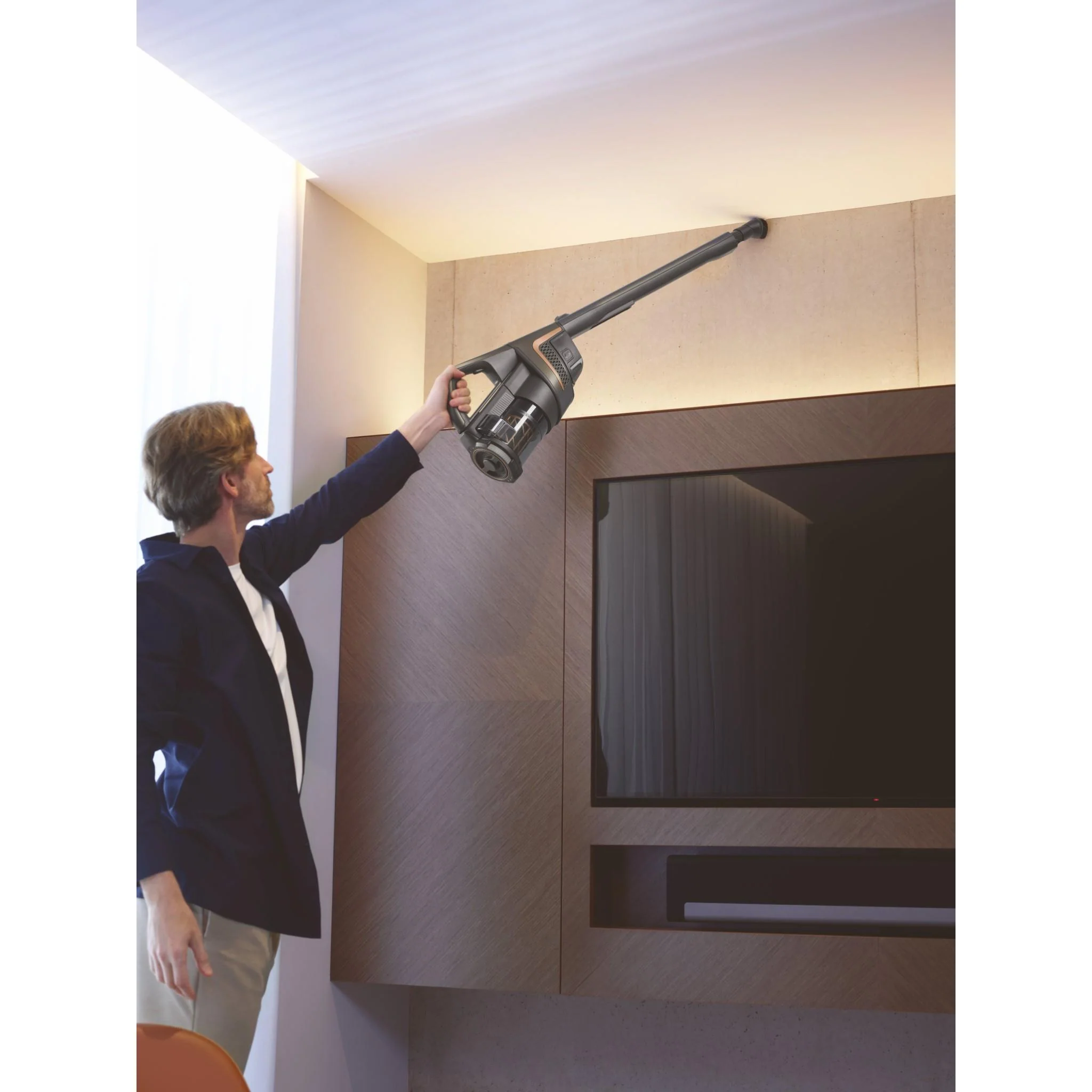 Bezdrátový vysavač Miele Triflex HX2 Pro – bronzová perla, bezdrátový a flexibilní