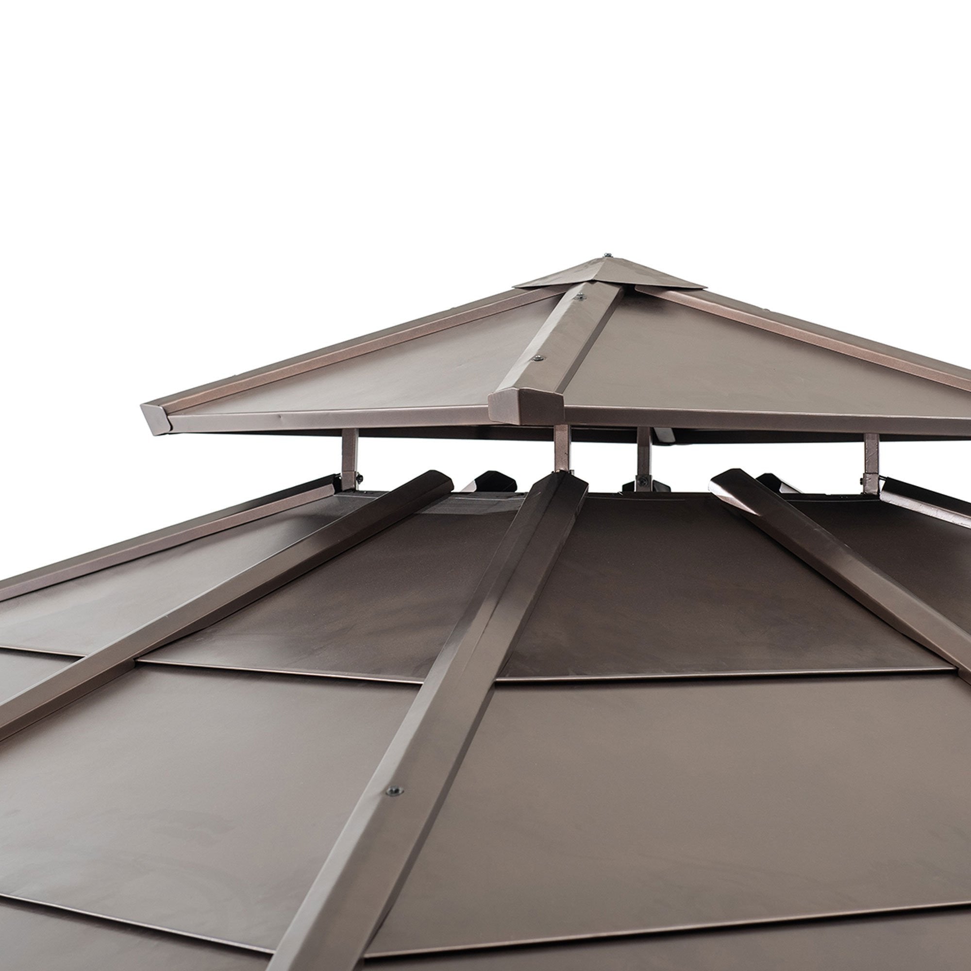 Cedrový altán o rozměrech 3 x 3 m s dvouúrovňovou ocelovou valbovou střechou