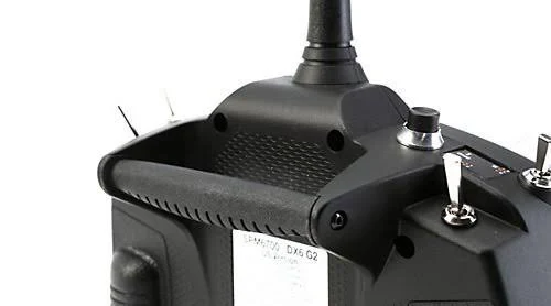 6kanálový vysílač Spektrum DX6 s přijímačem AR610