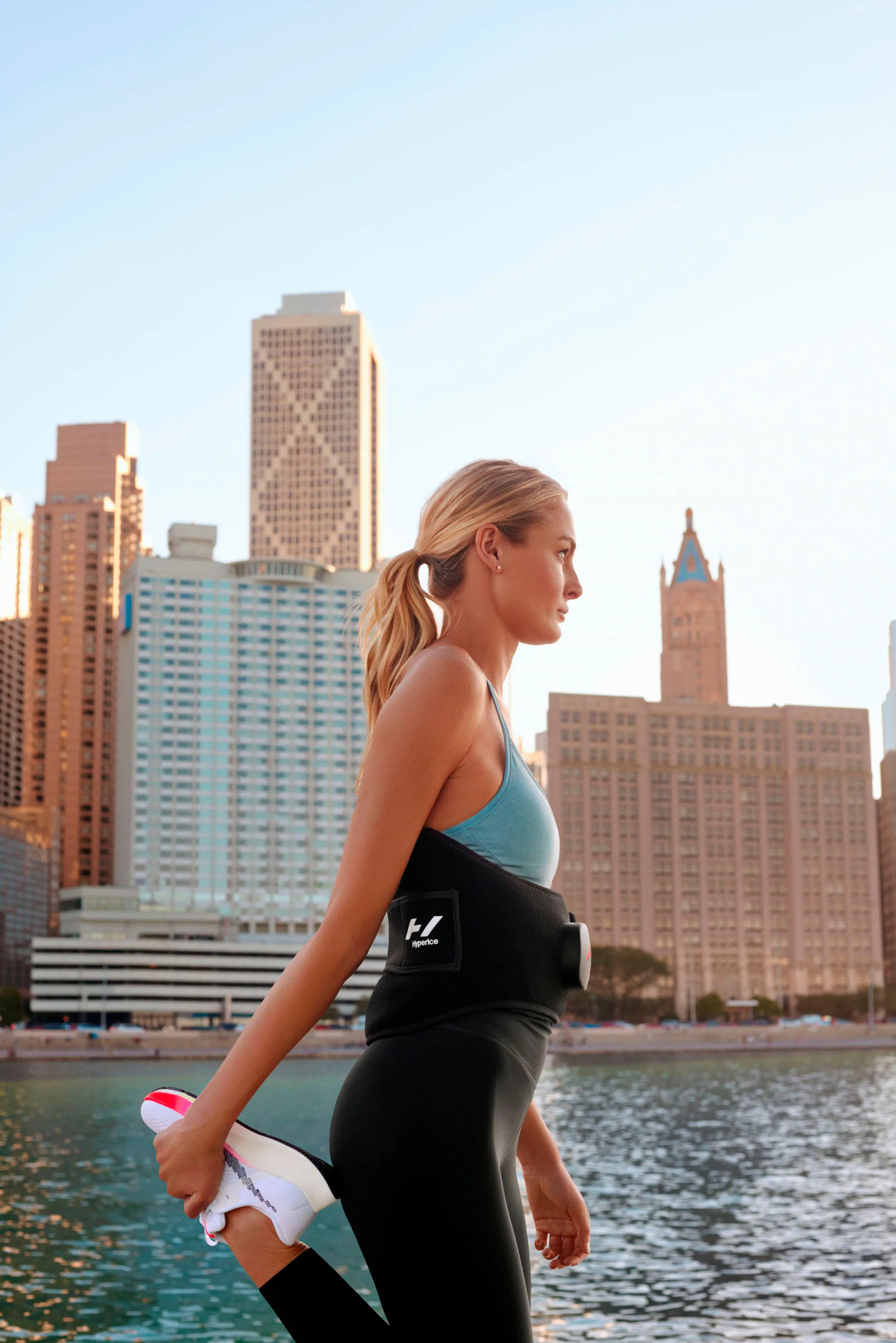 Hyperice – Venom 2 Back – Černá