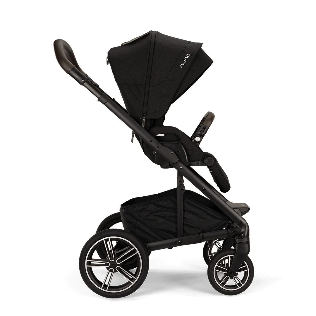 Cestovní systém Nuna Mixx Next + Arra Next Premium 2025 | Součástí je kočárek, autosedačka a hluboká korbička | Otočná základna o 360° a ISOFIX