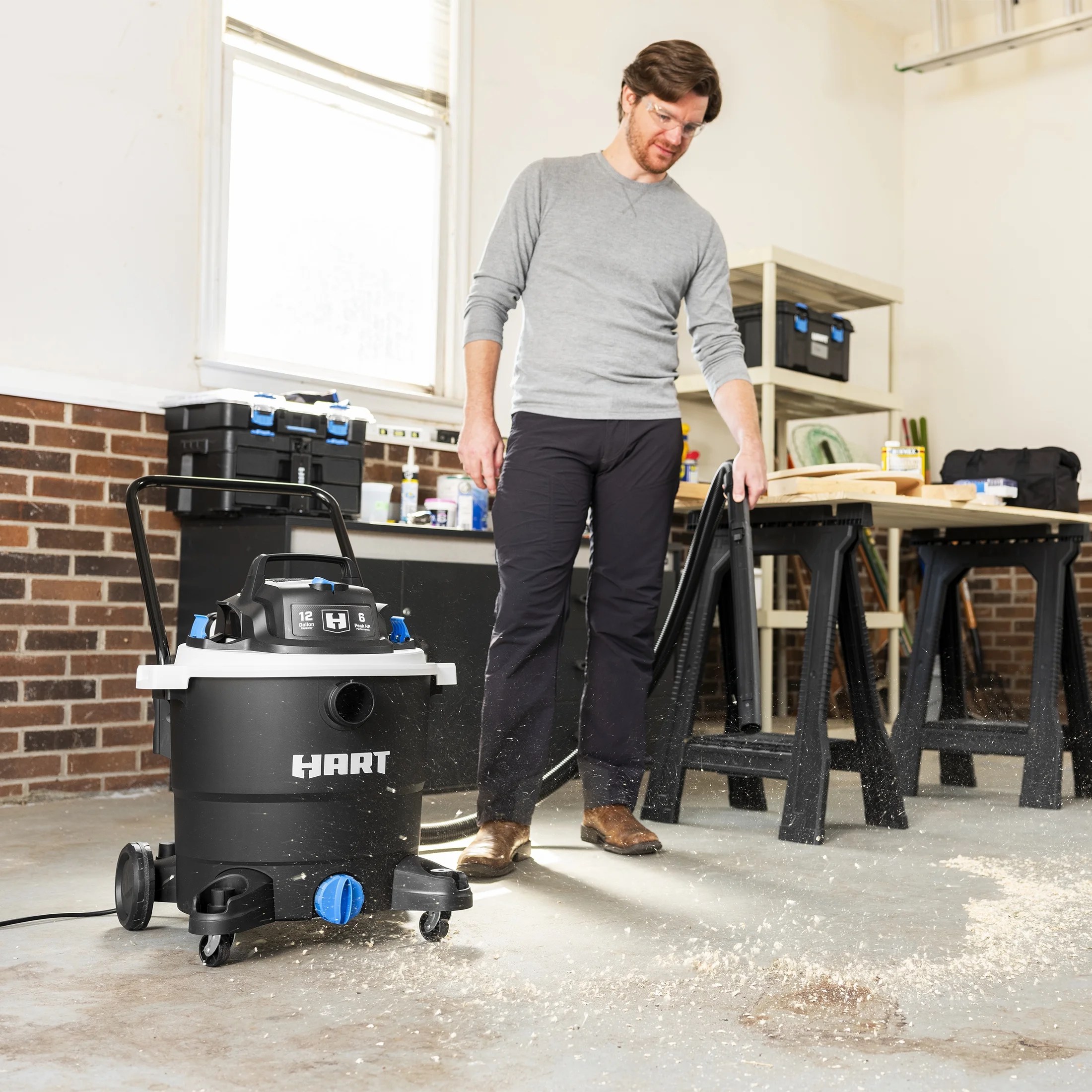 Mokrosuchý vysavač HART 12 galonů s výkonem 6 Peak HP, VOC1212PW 3701