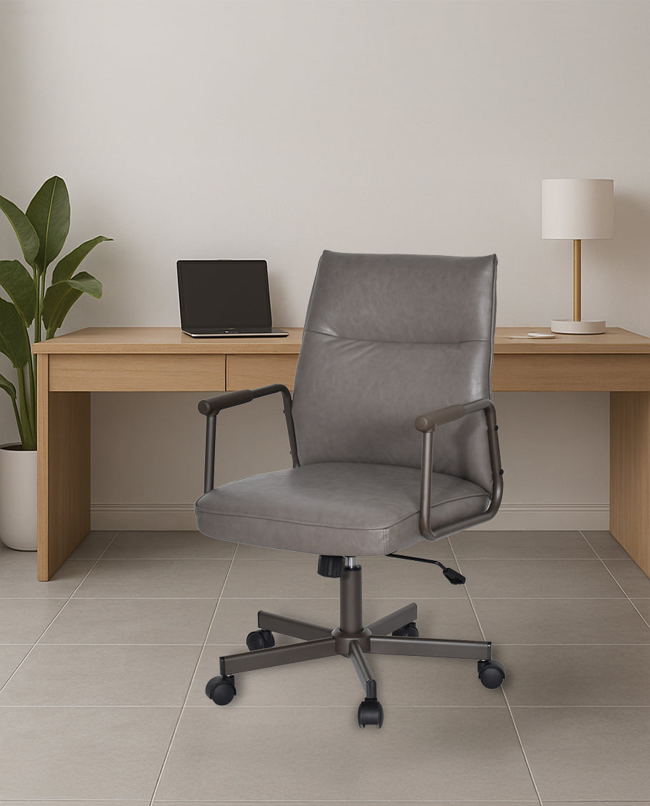 Höhenverstellbarer Bürostuhl mit 360°-Drehung aus PVC