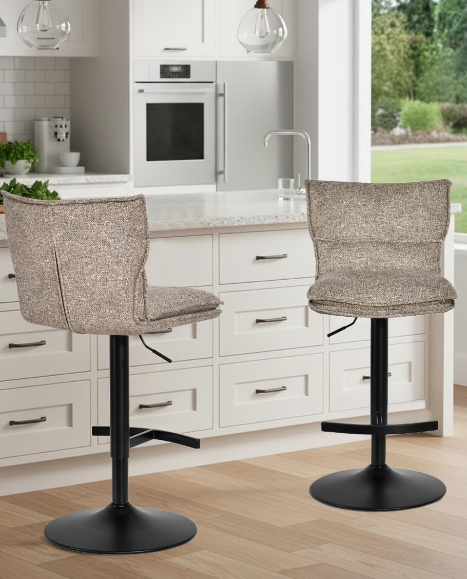 Höhenverstellbarer Drehbarer Bouclé-Barhocker mit Fußstütze