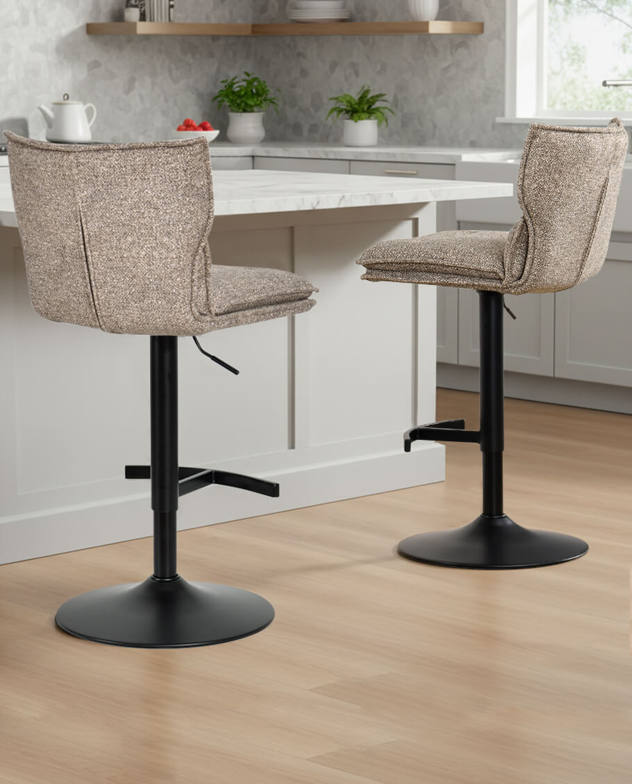 Höhenverstellbarer Drehbarer Bouclé-Barhocker mit Fußstütze