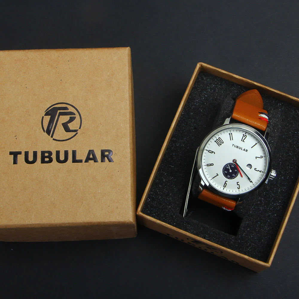 Mens Analog Wrist Watch With Date & Time Brown