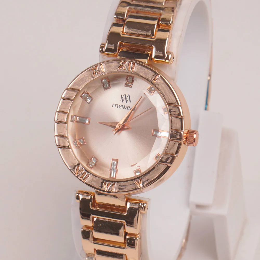 Woman Rosegold Chain Watch pink